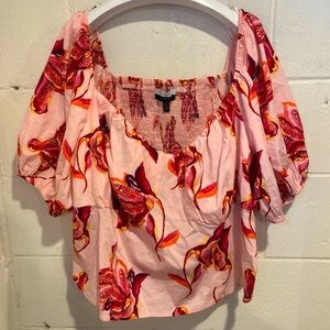 Eliquii Elements smocked cropped short sleeve pink floral top